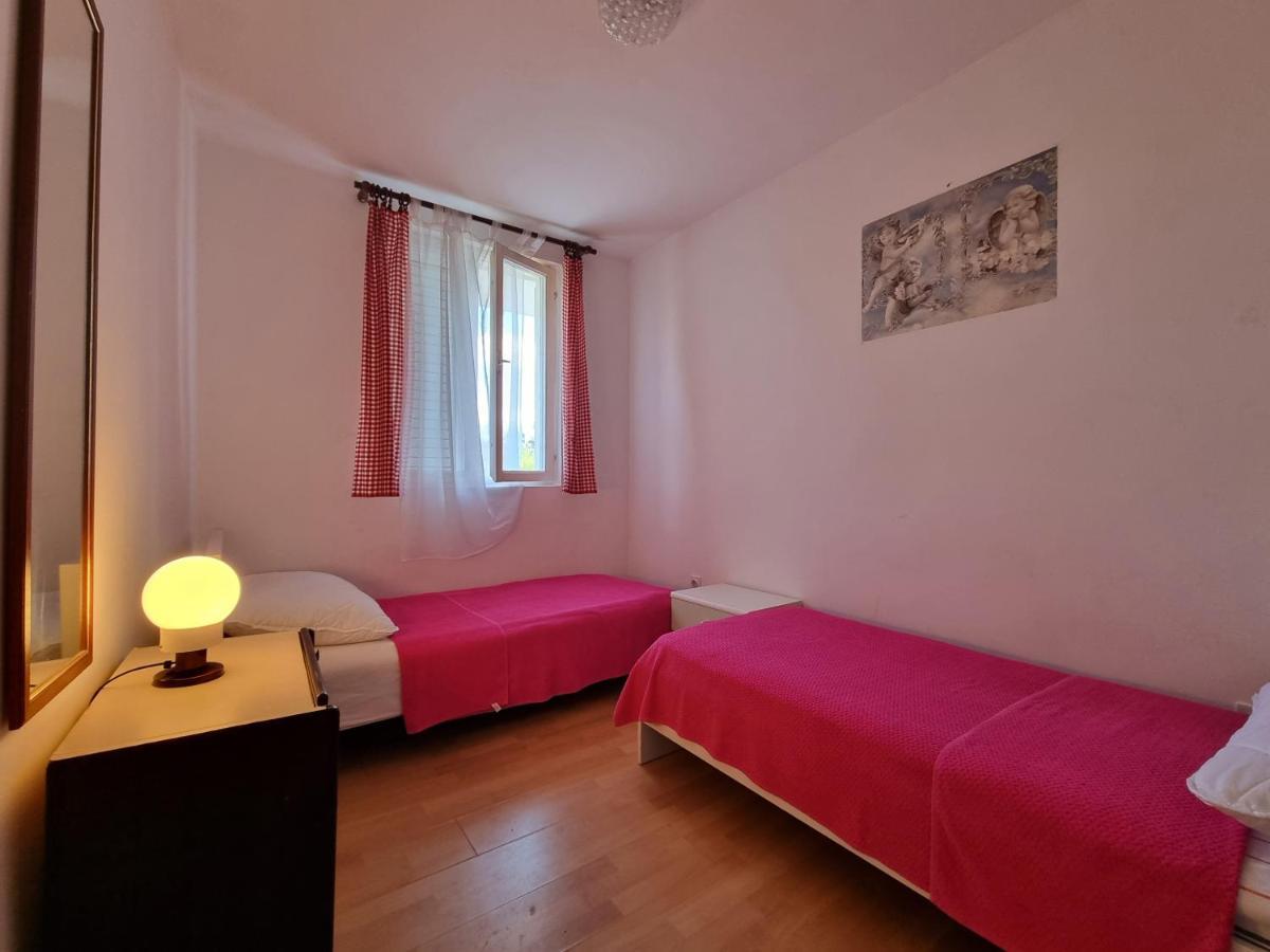 Apartments Ana 诺瓦利娅 外观 照片