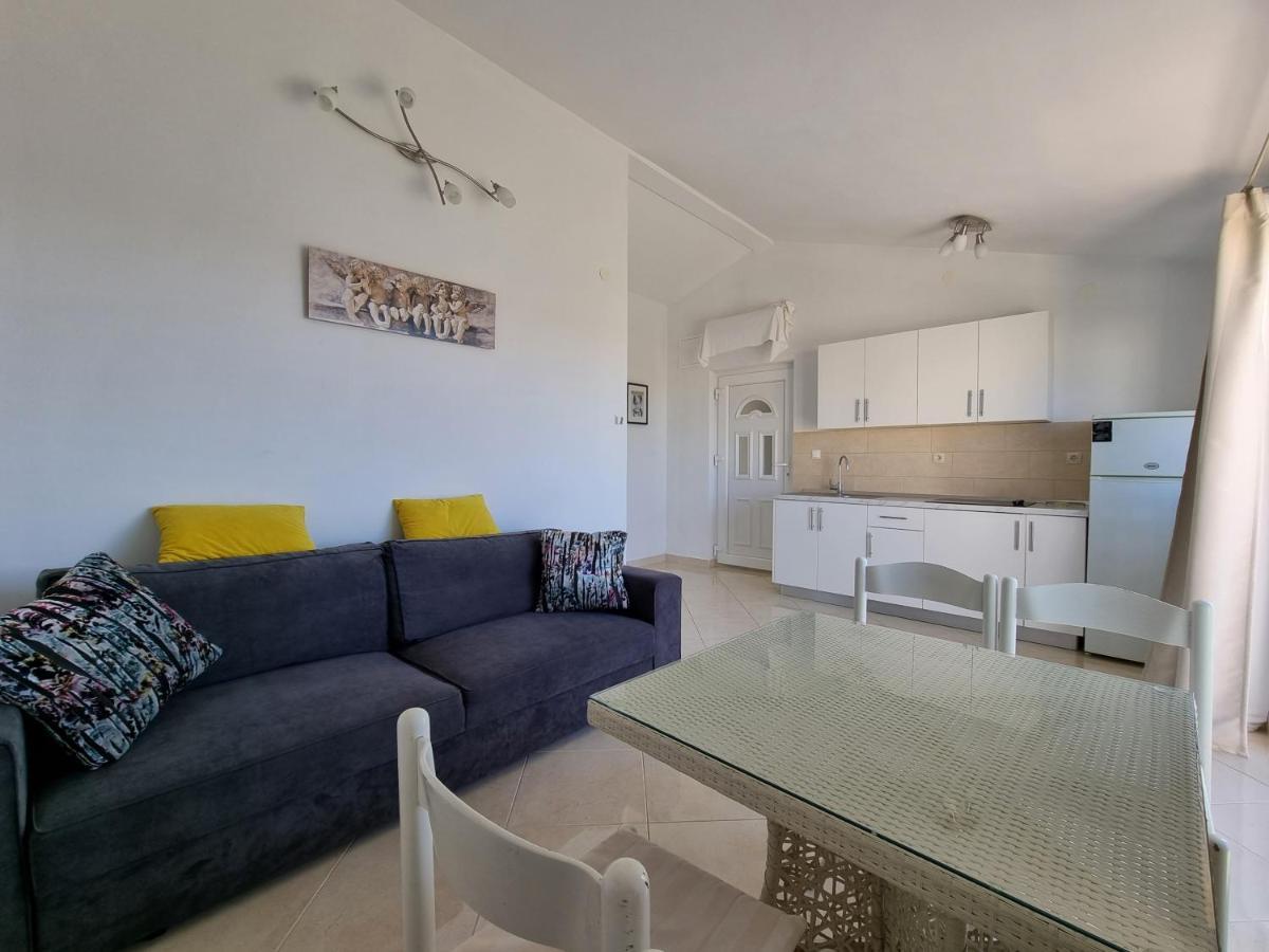 Apartments Ana 诺瓦利娅 外观 照片